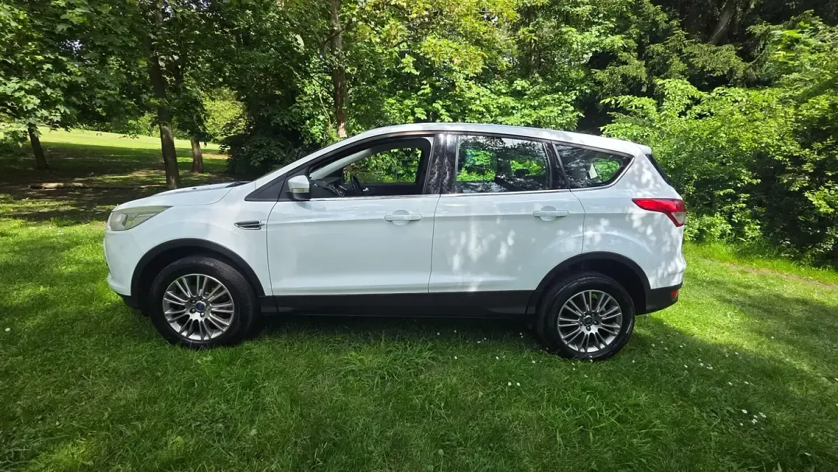Used Ford Kuga Titanium 2014 White SUV