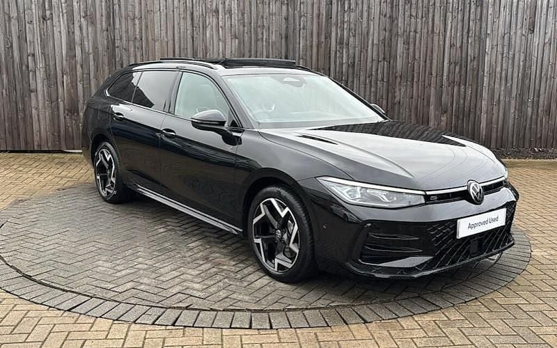 Used VW Passat R-line 272 HP (200 kW) 2025 Estate