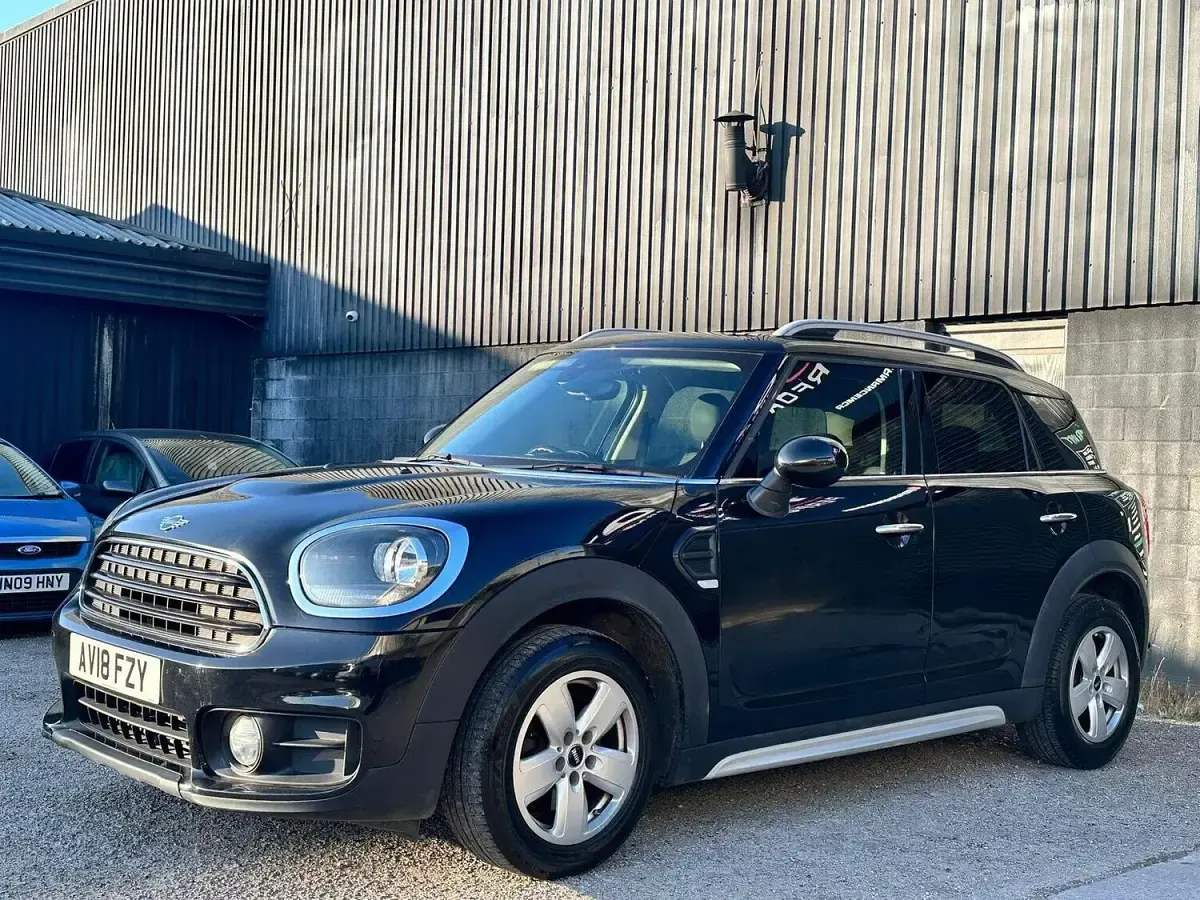 Used Mini Cooper D 150 HP (110 kW) 2018 Black Hatchback