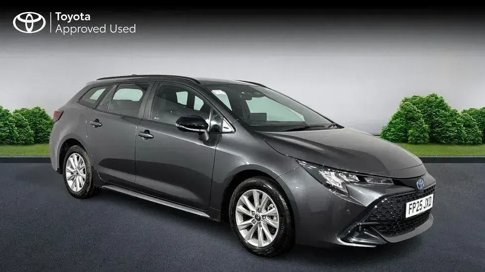 Used Toyota Corolla 140 HP (102 kW) 2025 Estate