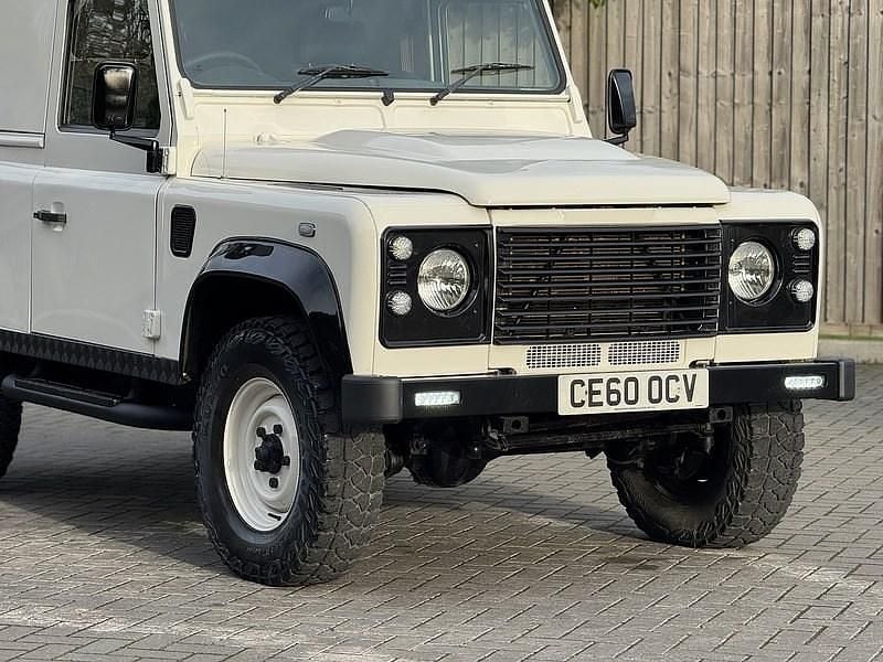 Used Land Rover Defender 2010 White SUV