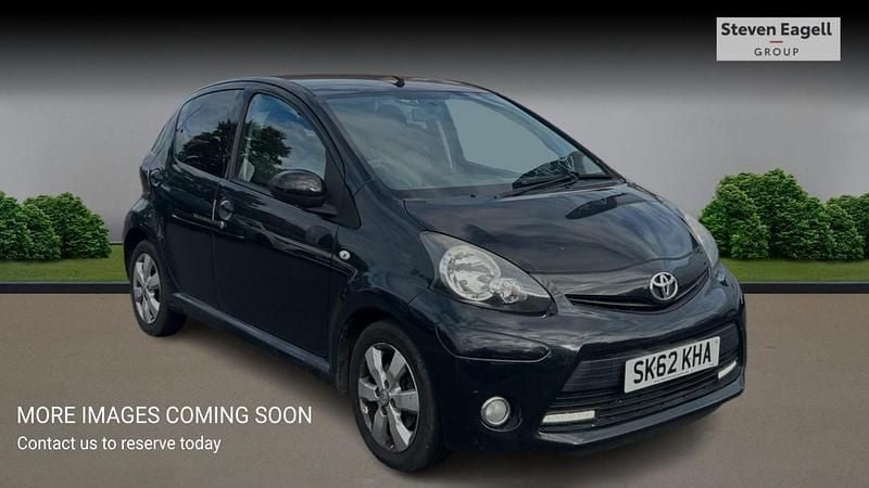 Black Used 2012 Toyota Aygo Hatchback | £4,245 (Good price) - Image 1/4