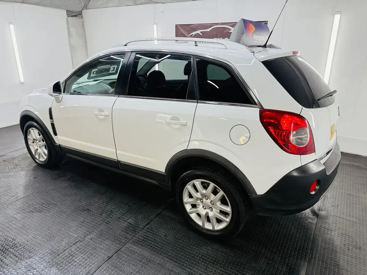 Used Vauxhall Antara 2010 White SUV