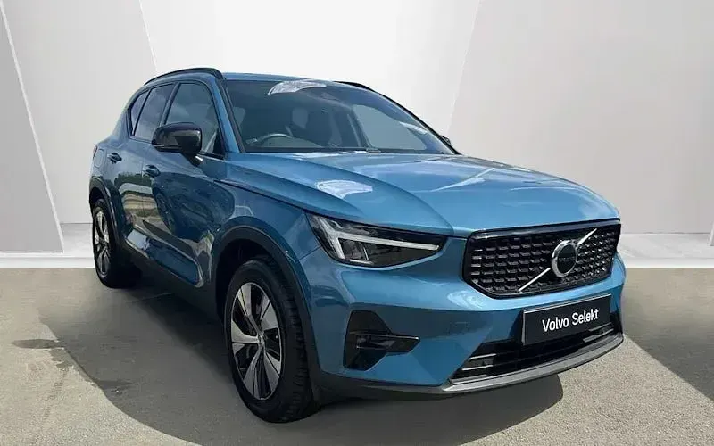 Used Volvo XC40 Plus 211 HP (155 kW) 2023 SUV
