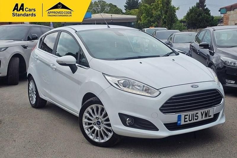 White Used 2015 Ford Fiesta Titanium Hatchback | £7,495 (Fair price) - Image 1/1