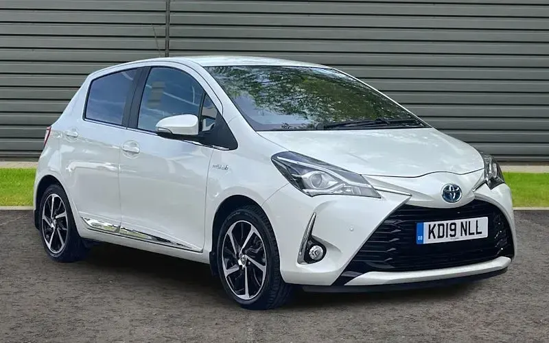 Used Toyota Yaris 101 HP (74 kW) 2020 Hatchback