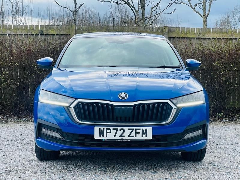 Used Skoda Octavia SE Technology 150 HP (110 kW) 2023 Blue Hatchback