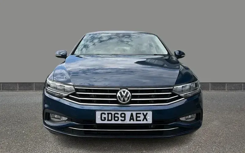 Used VW Passat SEL 150 HP (110 kW) 2021 Sedan