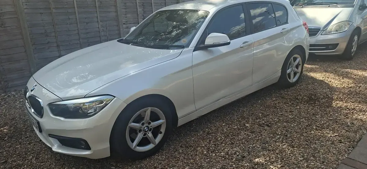 Used BMW 116 Efficient Dynamics 116 HP (85 kW) 2015 White Hatchback