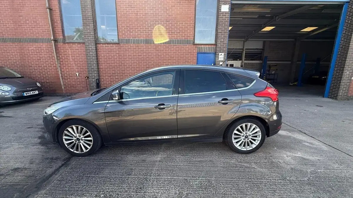 Used Ford Focus Titanium X 125 HP (91 kW) 2015 Grey Hatchback