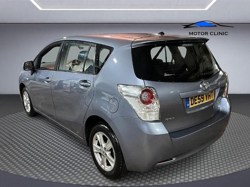 Used Toyota Verso 147 HP (108 kW) 2009 Blue MPV