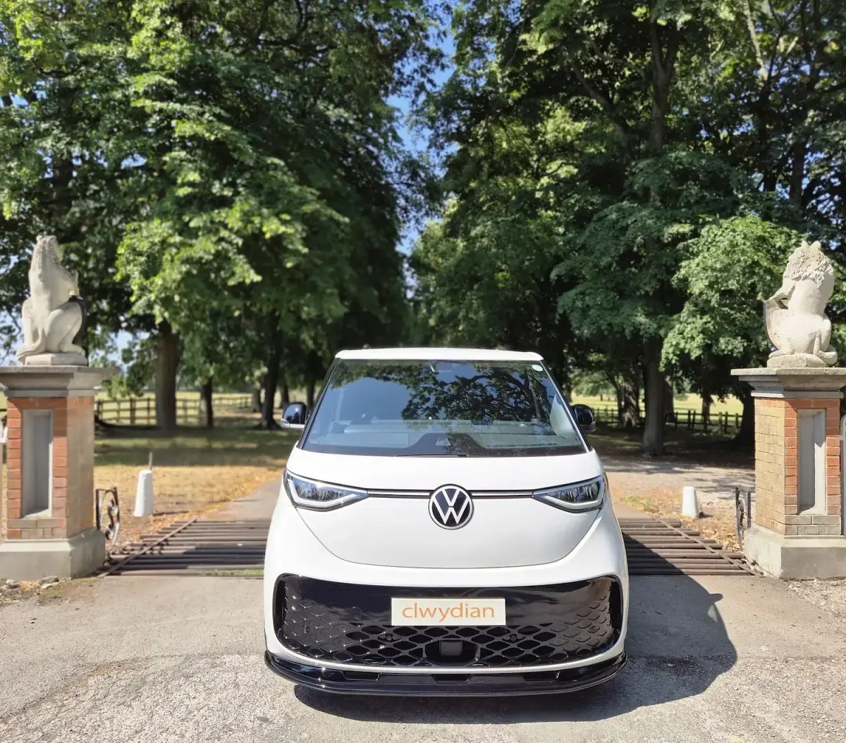 New VW ID.3 210 kW (286 HP) 2025 White Hatchback