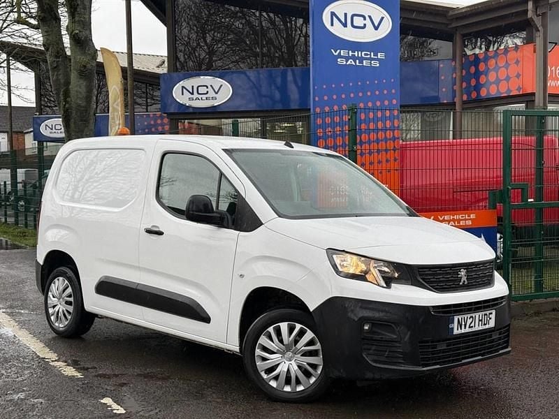 Used Peugeot Partner 2021 White MPV