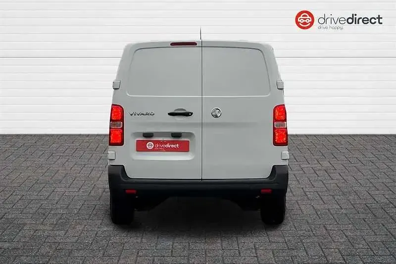 Used Vauxhall Vivaro S 100 HP (73 kW) 2023 White MPV