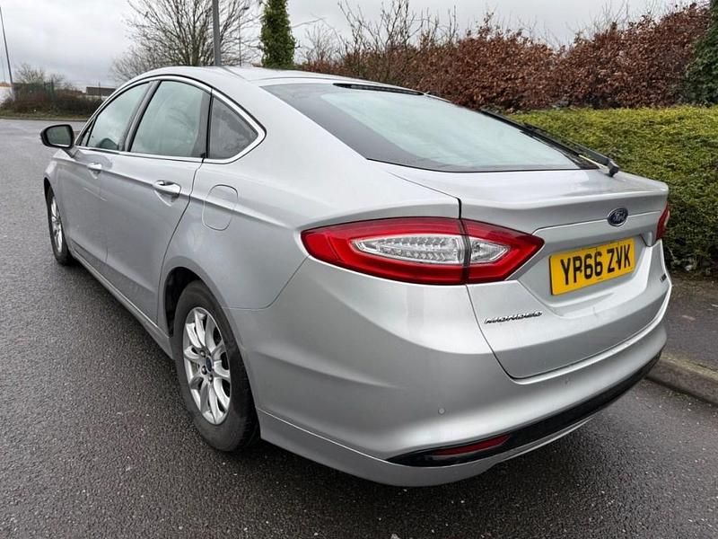 Used Ford Mondeo Titanium 2016 Silver Hatchback