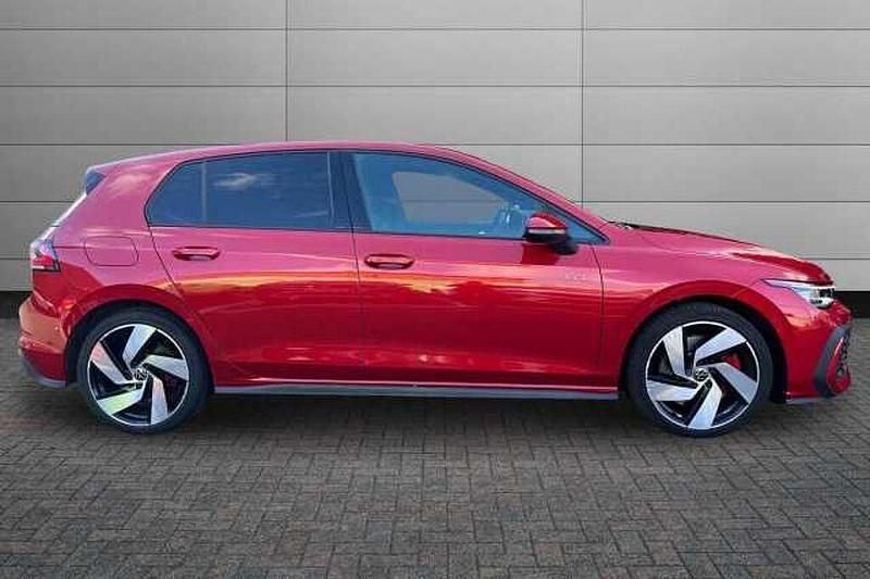 Used VW Golf VIII 265 HP (194 kW) 2024