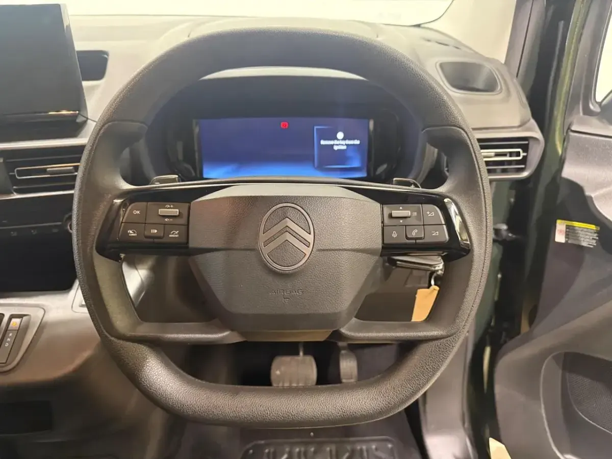 Used Citroën Berlingo 98 kW (134 HP) 2024 Green MPV