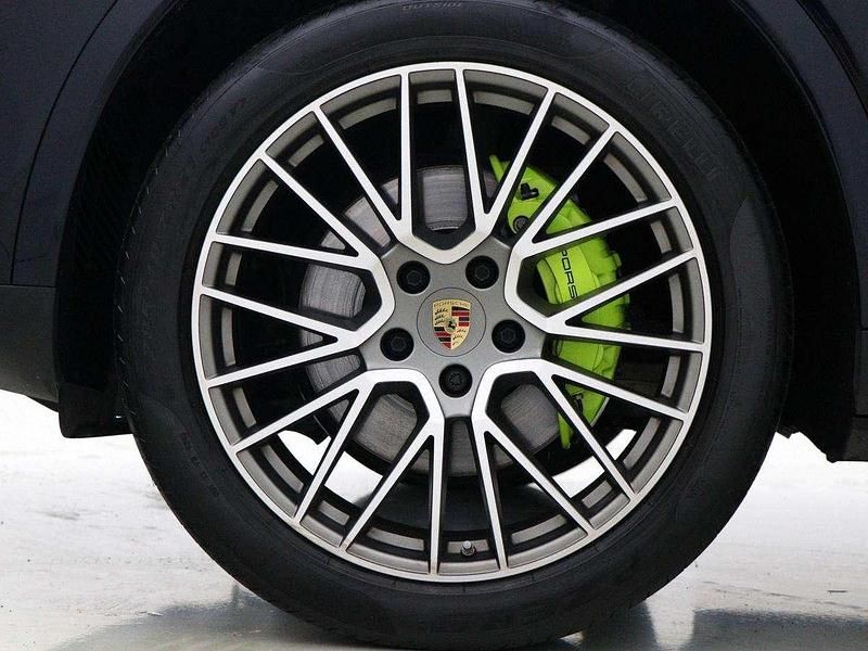 Used Porsche Cayenne Platinum Edition 456 HP (335 kW) 2023 Blue SUV