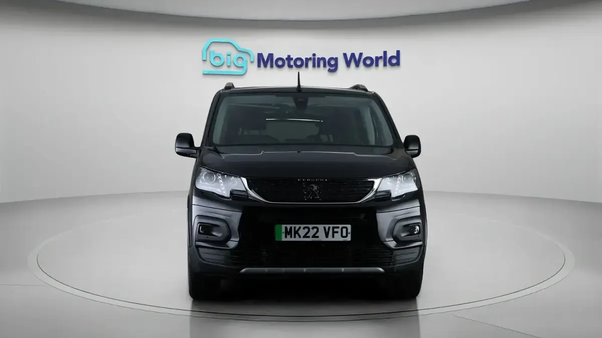 Used Peugeot e-Rifter Allure Premium 100 kW (136 HP) 2022 Black MPV