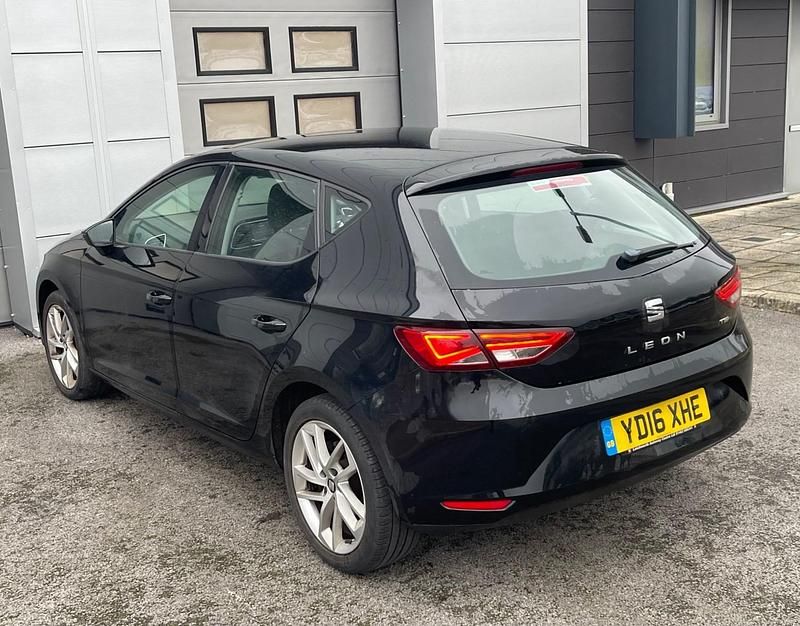 Used Seat Leon SE 125 HP (91 kW) 2016 Black Hatchback