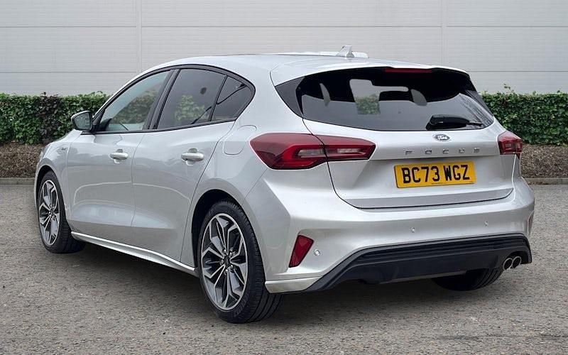 Used Ford Focus ST-Line X 125 HP (91 kW) 2024 Silver Hatchback