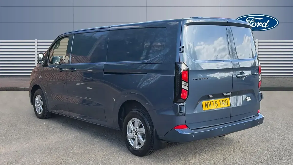 Used Ford Transit Custom Limited 136 HP (100 kW) 2025 Van