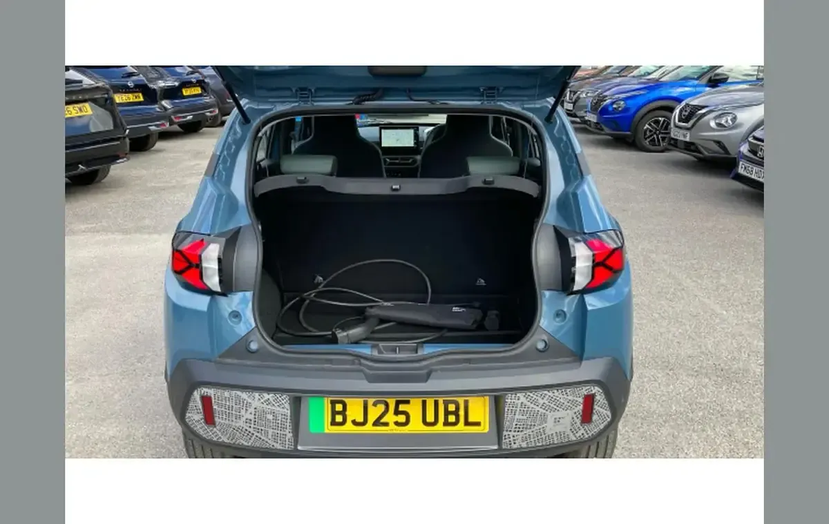 Używany Dacia Spring Extreme 47 kW (65 KM) 2025 Niebieski Hatchback
