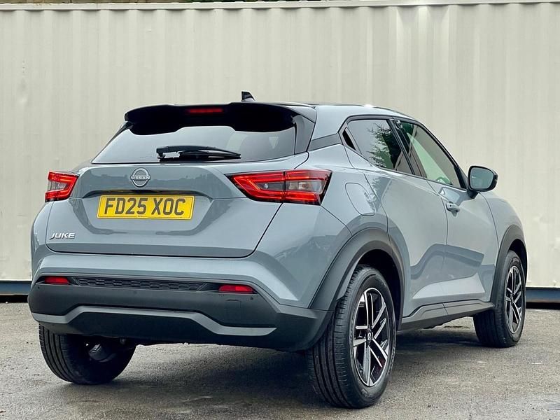 Used Nissan Juke N-Connecta 114 HP (83 kW) 2025 Grey SUV