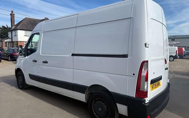 Begagnad Renault Master Komfort 131 HK (96 kW) 2018 Vit Van