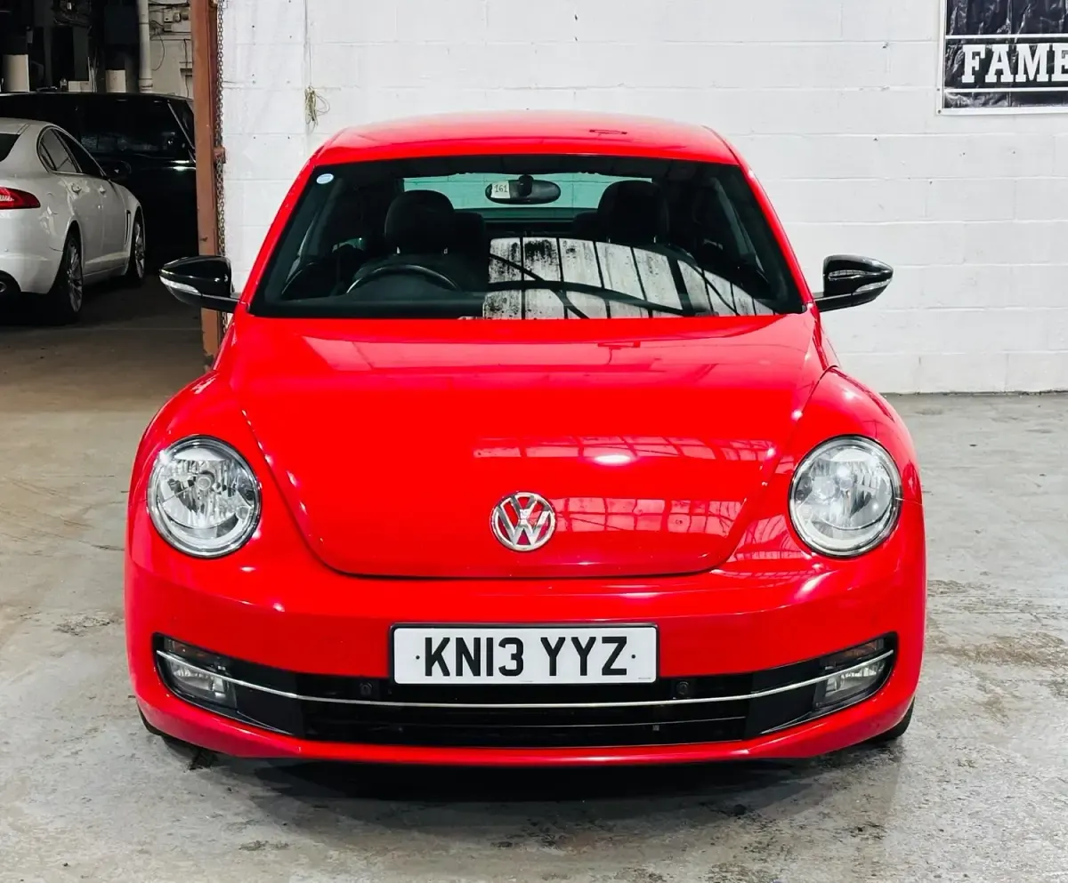 Used VW Beetle Sport 140 HP (102 kW) 2013 Red Hatchback
