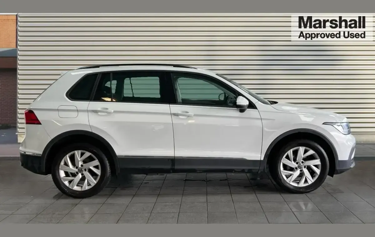 Used VW Tiguan Life 147 HP (108 kW) 2023 White SUV