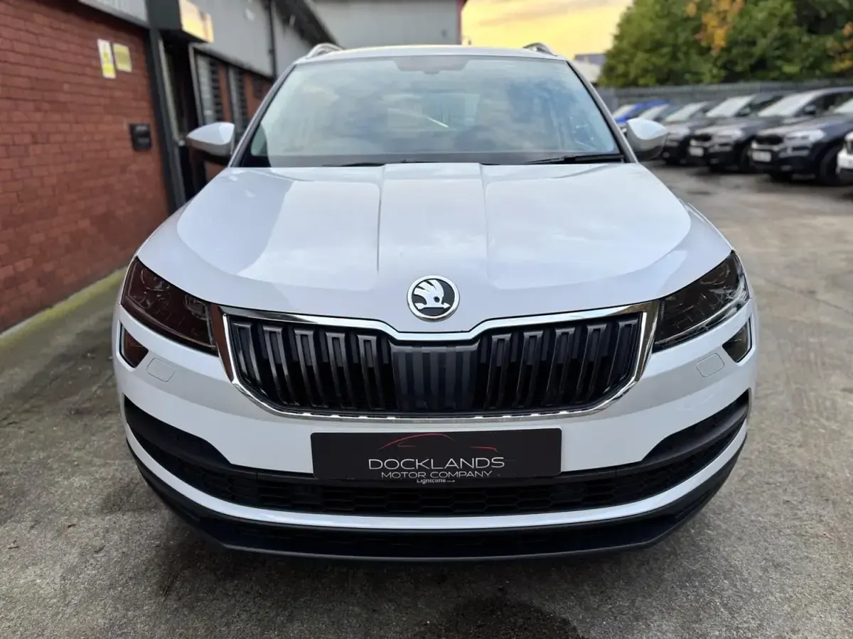 Used Skoda Karoq SE L 150 HP (110 kW) 2018 White SUV