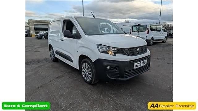 Used Peugeot Partner 2019 White MPV