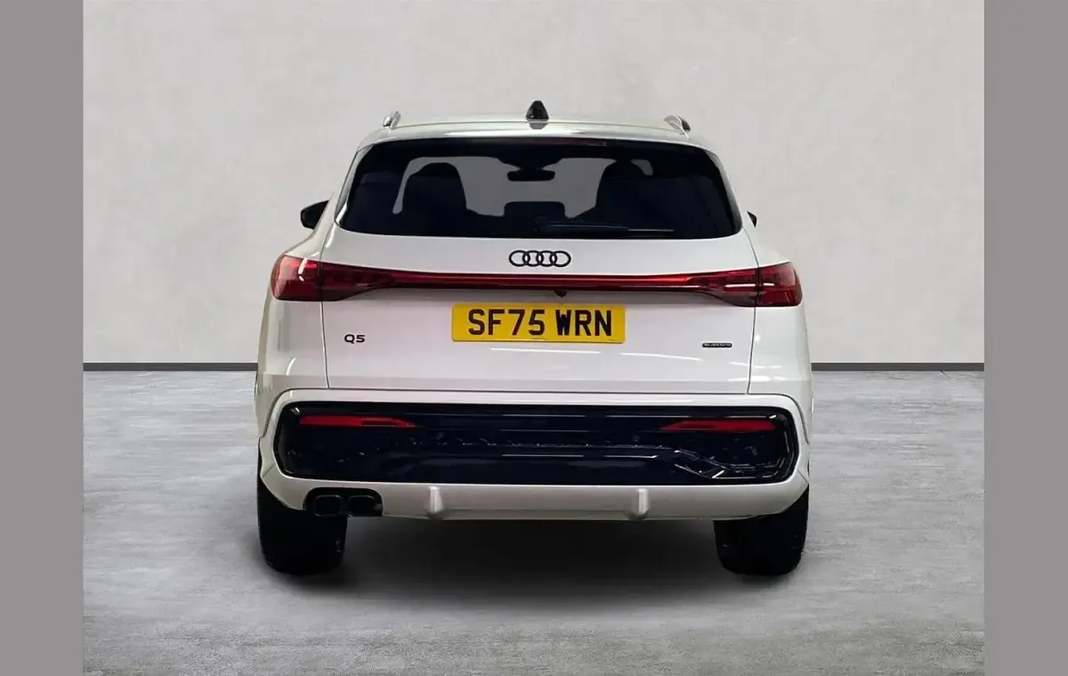Used Audi Q5 Advanced 204 HP (150 kW) 2025 White SUV