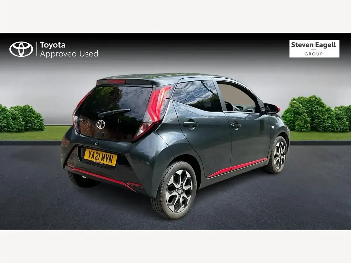 Used Toyota Aygo Trend 72 HP (52 kW) 2021 Grey Hatchback