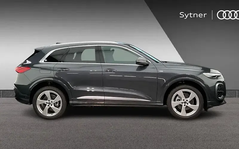 New Audi Q5 S-Line 204 HP (150 kW) 2026 SUV