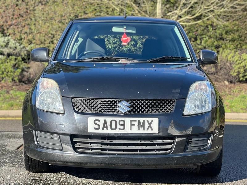 Used Suzuki Swift GL 2009 Black Hatchback