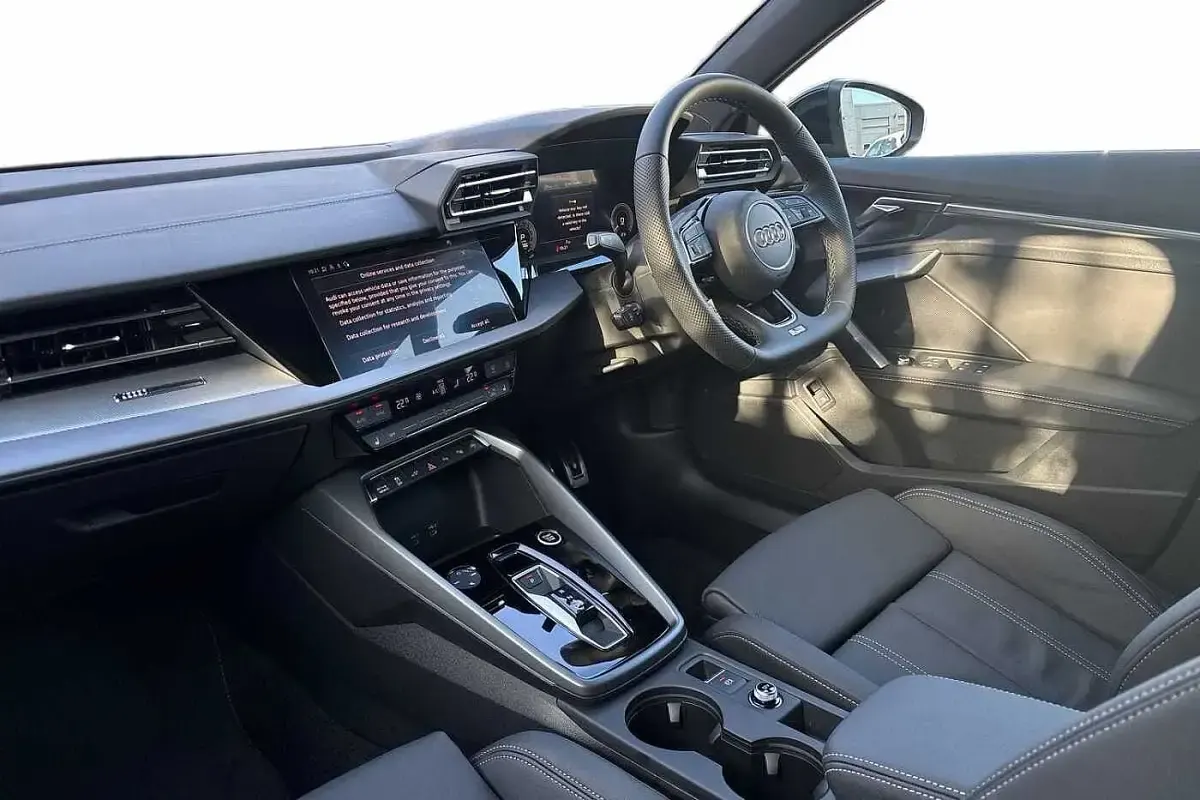 Used Audi A3 e-tron S-Line 200 HP (147 kW) 2025 Mythos black, metallic Hatchback