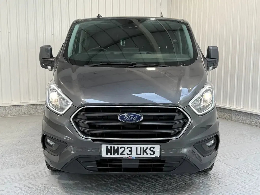 Used Ford Transit Custom Limited 130 HP (95 kW) 2023 Grey Van