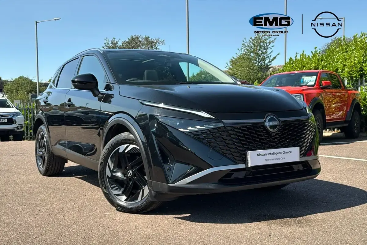 Used Nissan Qashqai N-Connecta 140 HP (102 kW) 2025 Black SUV