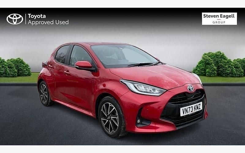 Used Toyota Yaris Hybrid Design 116 HP (85 kW) 2026 Hatchback