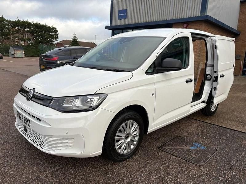 Used VW Caddy S 102 HP (75 kW) 2023 White MPV
