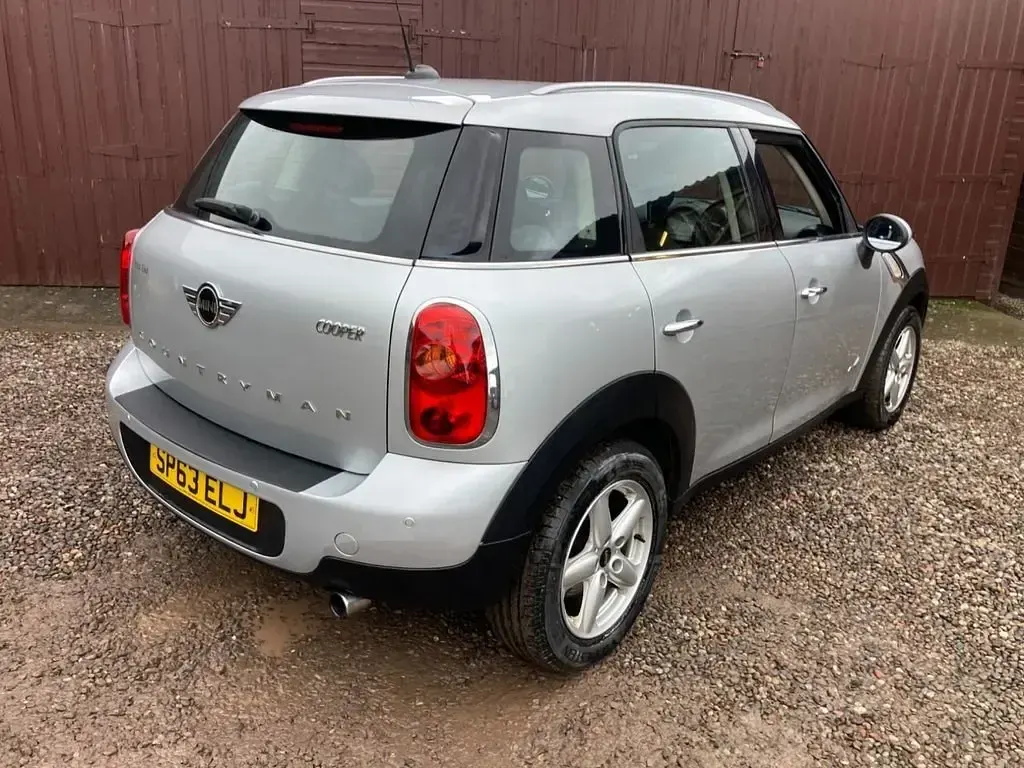 Usado Mini Cooper 122 HP (89 kW) 2013 Prateado Citadino