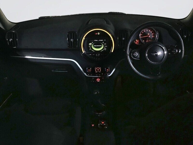 Image 3/3