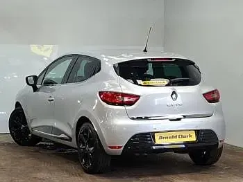 Used Renault Clio Iconic 90 HP (66 kW) 2019 Silver Hatchback