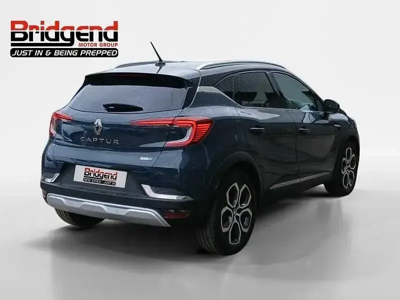 Gebraucht Renault Captur SE 143 PS (105 kW) 2022 Blau SUV