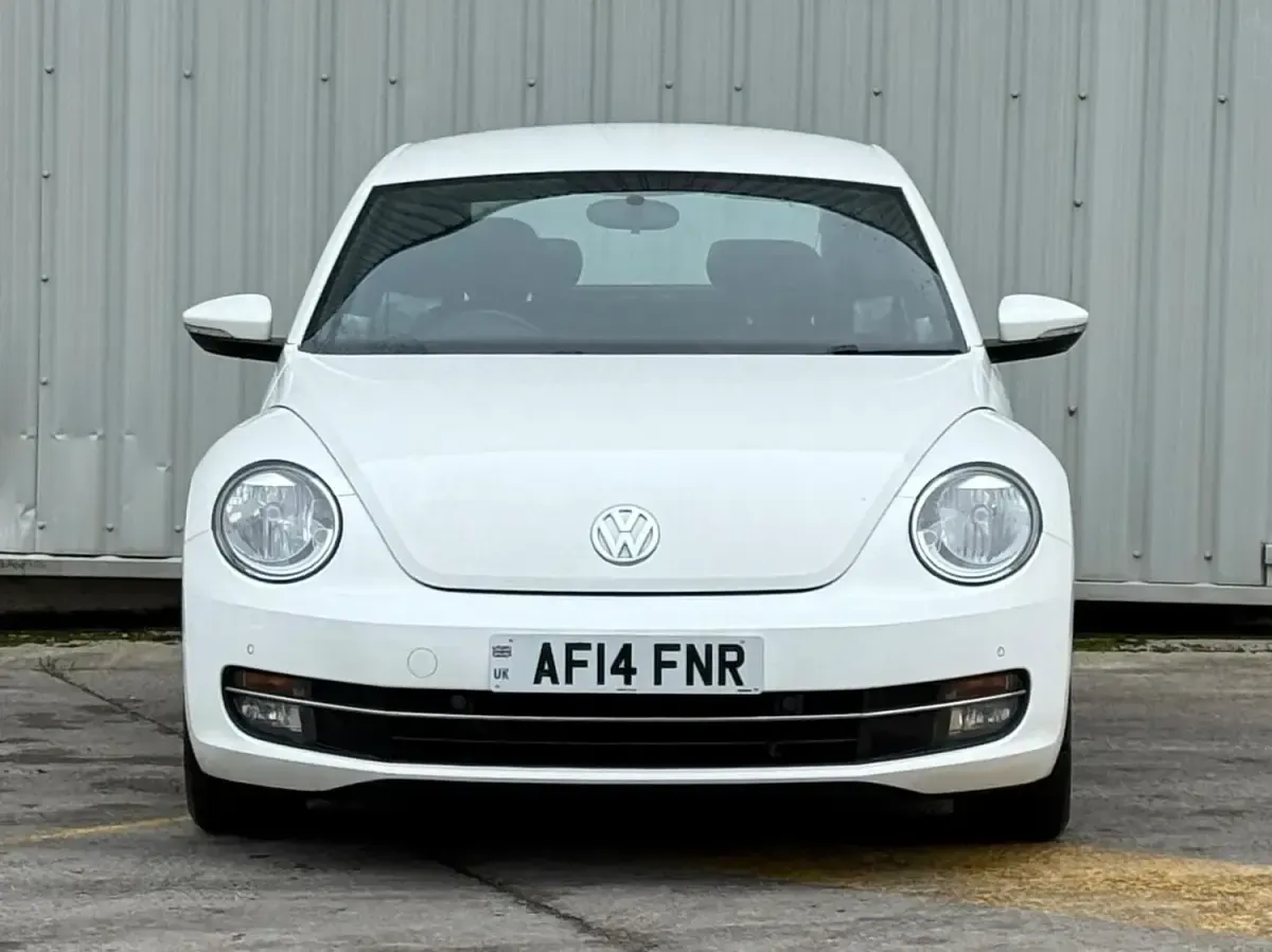 Used VW Beetle Design 2014 White Hatchback