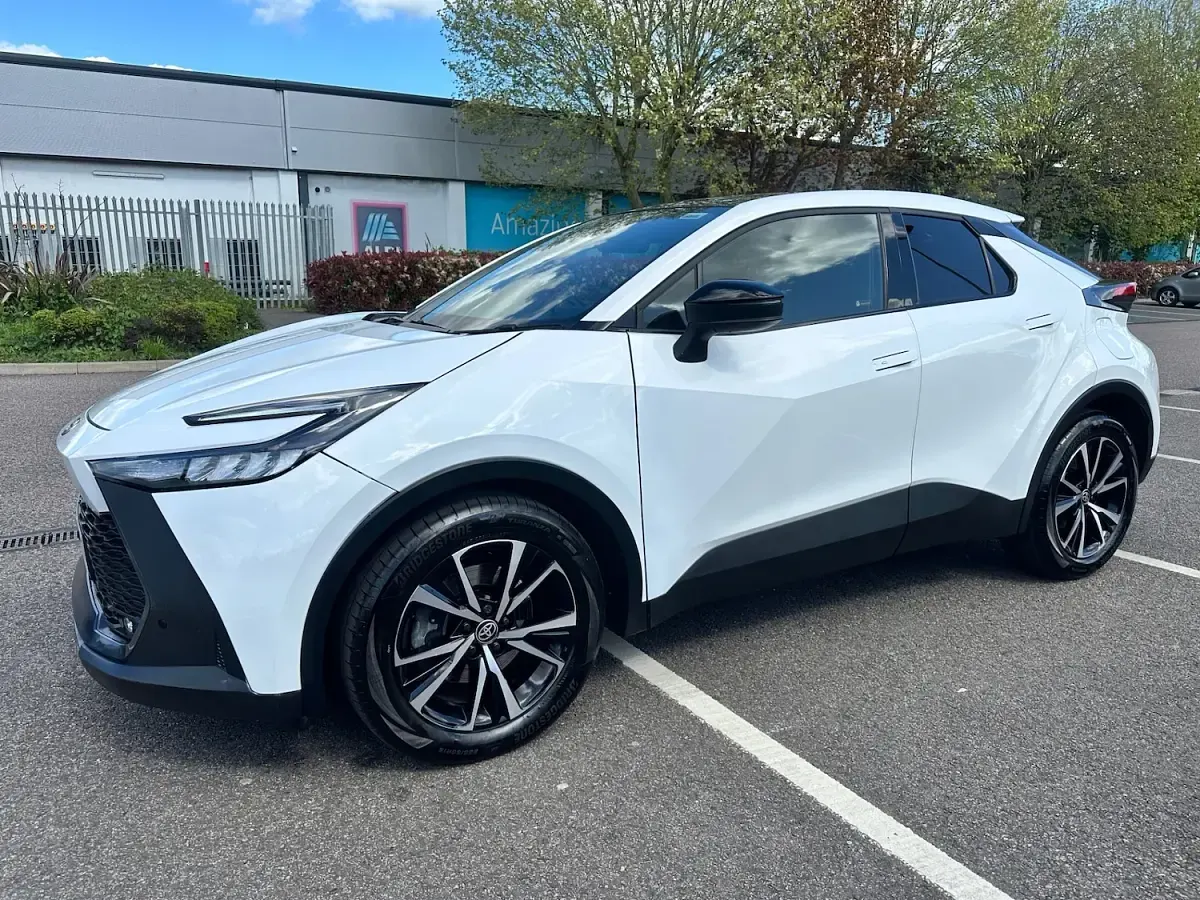 Used Toyota C-HR Design 220 HP (161 kW) 2025 White SUV