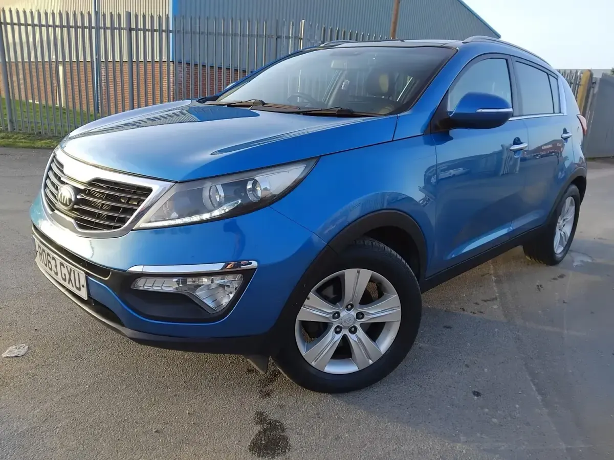 Usado Kia Sportage 115 HP (84 kW) 2013 Azul SUV