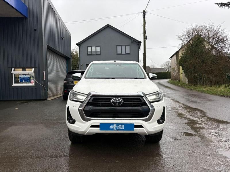 Used Toyota HiLux 2021 White Pickup